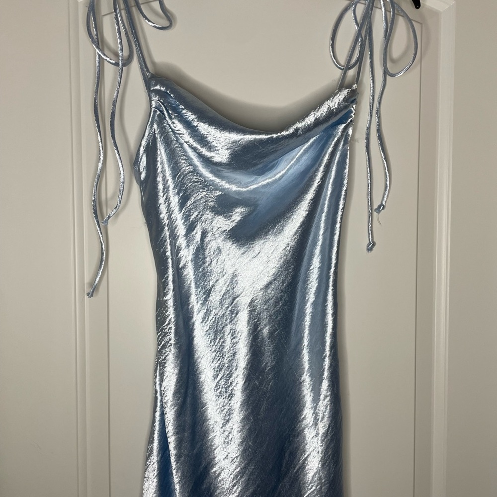 Worn once. Fashion Nova. Size small.